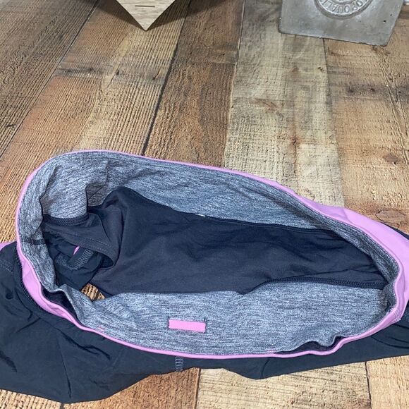 Lululemon Speed Shorts- 4 way stretch - Picture 11 of 12